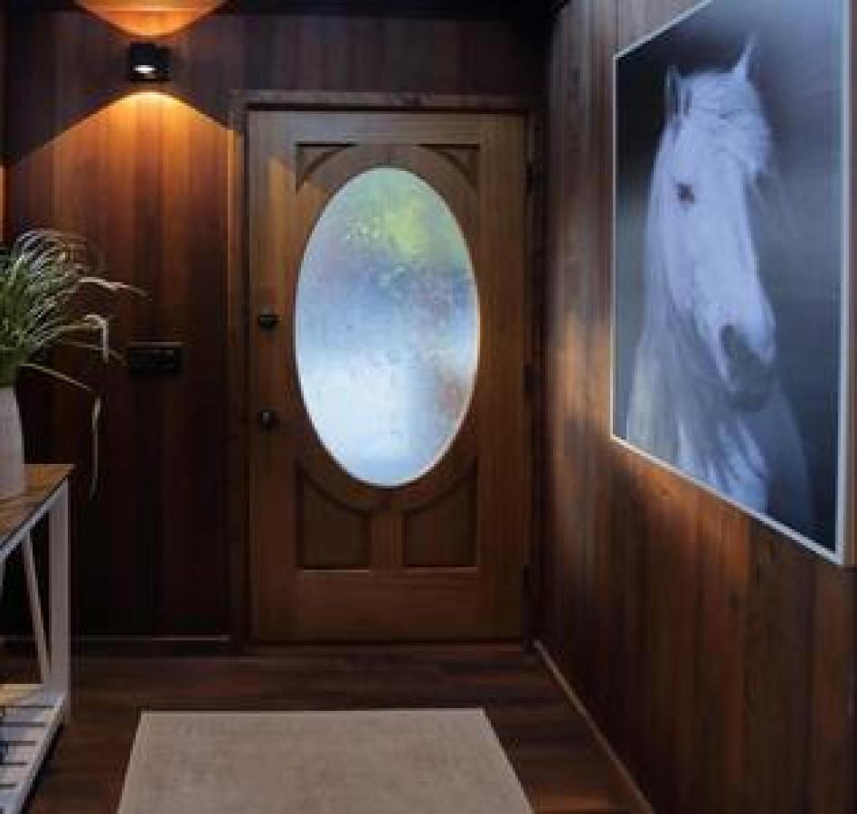 Hobbit House - Charming In Town Villa ไอดิลล์ไวลด์ ภายนอก รูปภาพ