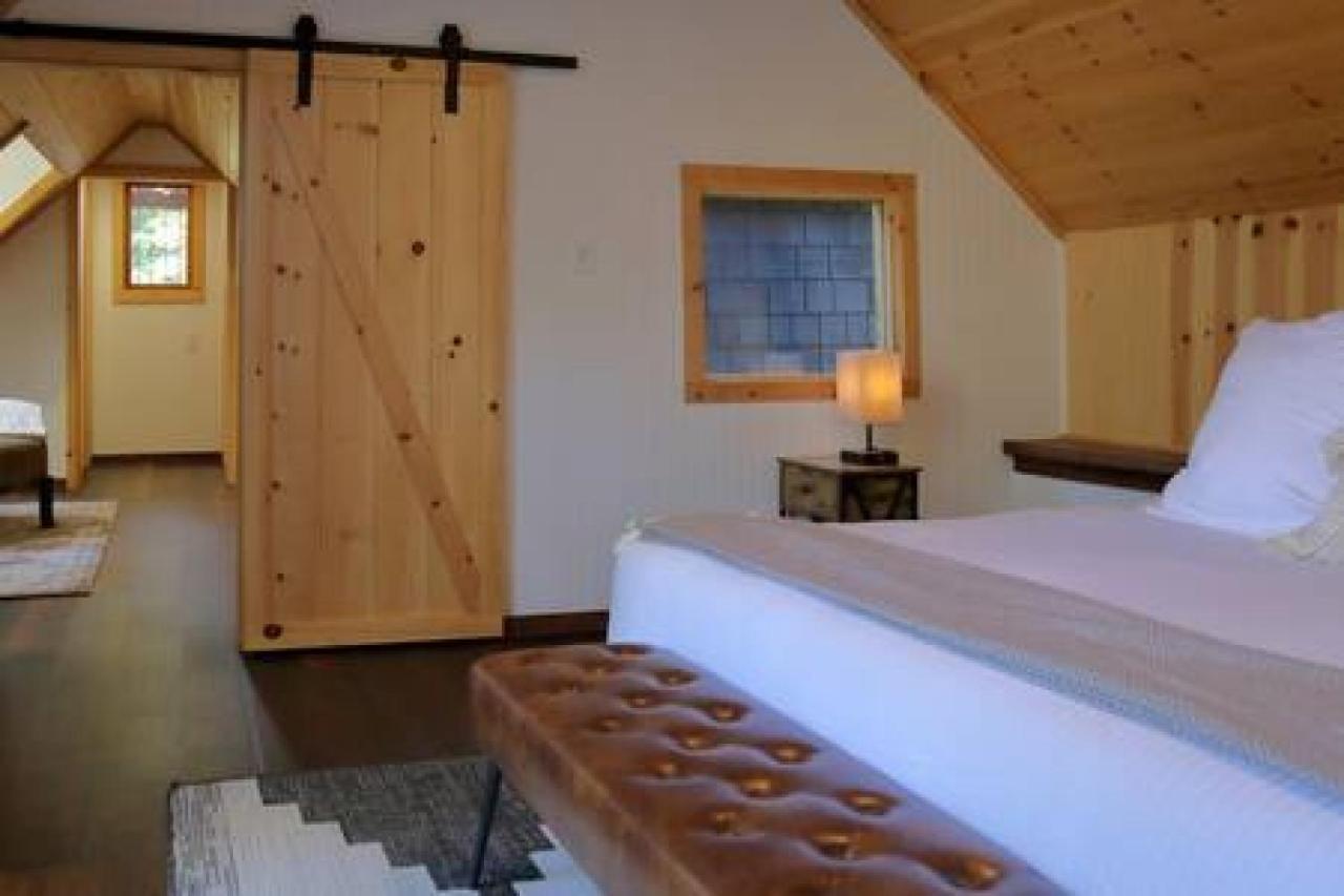 Hobbit House - Charming In Town Villa ไอดิลล์ไวลด์ ภายนอก รูปภาพ